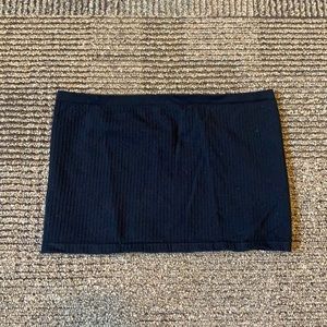 Black cropped bandeau top, size M